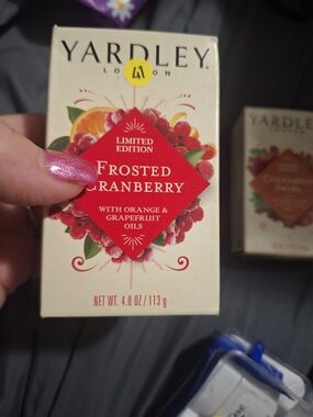 Yardley Frosted Cranberry Hand Soap - Red